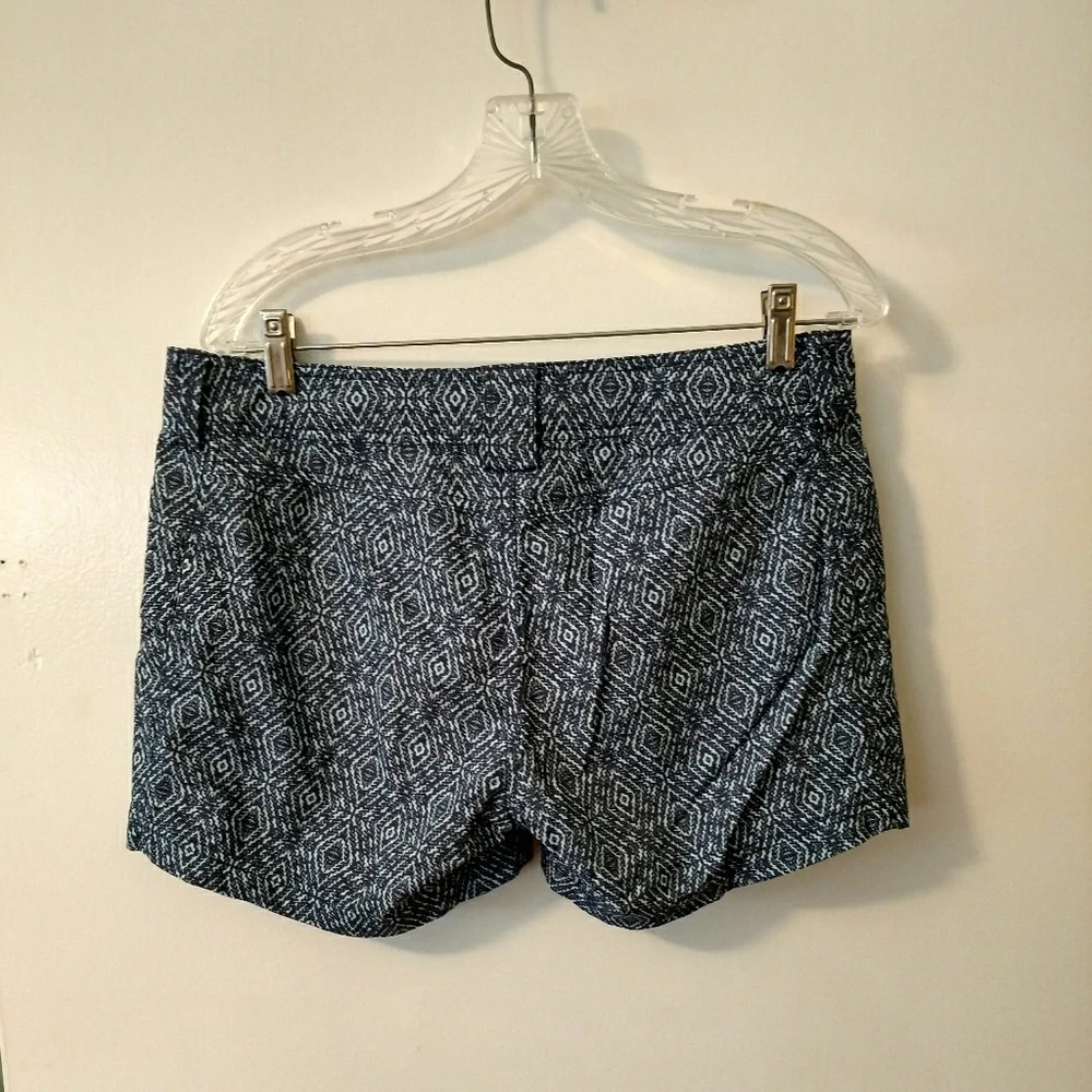 Marmot Patterned Women Shorts - Picture 6 of 7